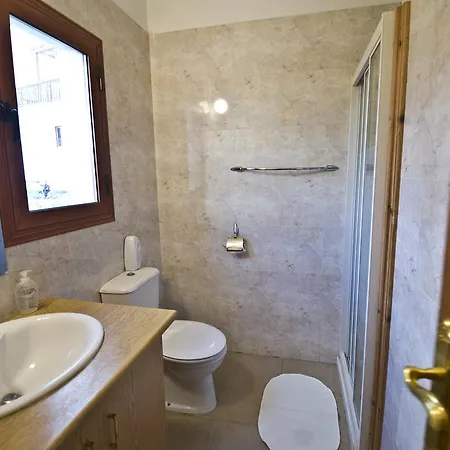 וילה Royal Oak House By Trulycyprus *