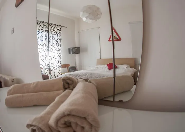 ヴィラ Royal Oak House By Trulycyprus