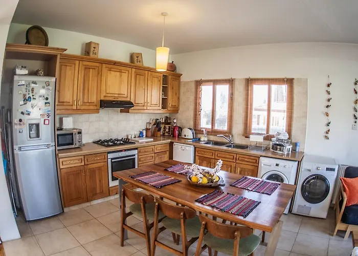 Royal Oak House By Trulycyprus * Lania