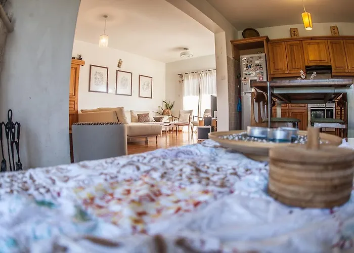 Royal Oak House By Trulycyprus Vila *